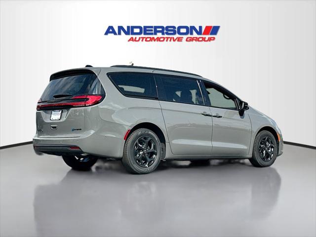 2025 Chrysler Pacifica Hybrid PACIFICA PLUG-IN HYBRID S APPEARANCE