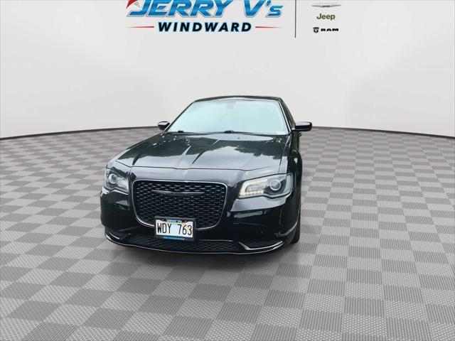 2021 Chrysler 300 Touring