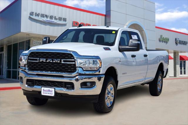 2023 RAM 3500 Big Horn Crew Cab 4x4 8 Box