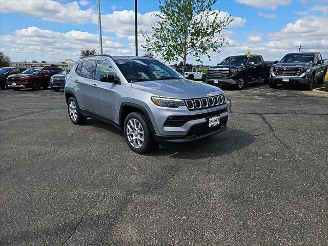 2023 Jeep Compass Latitude Lux FWD