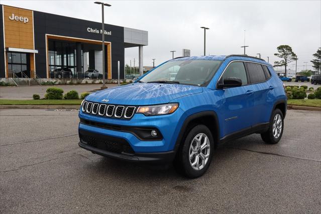 2025 Jeep Compass COMPASS LATITUDE 4X4