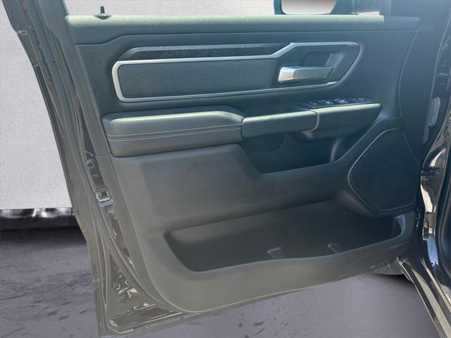 2022 RAM 1500 Big Horn Crew Cab 4x4 57 Box