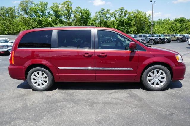 2015 Chrysler Town and Country Touring
