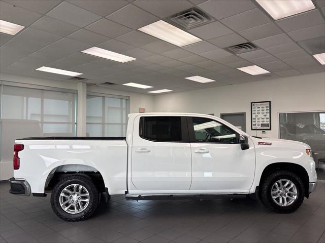 2023 Chevrolet Silverado 1500 4WD Crew Cab Standard Bed LT