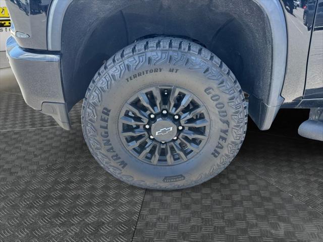 2022 Chevrolet Silverado 2500HD 4WD Crew Cab Standard Bed LTZ