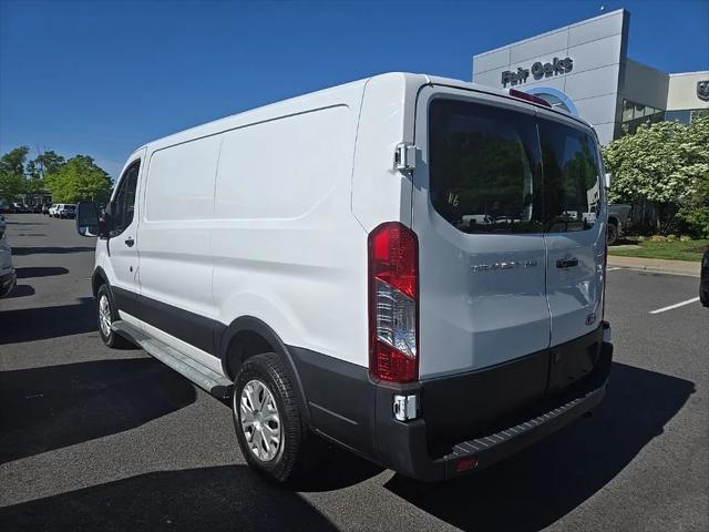 2022 Ford Transit-250 Cargo Van Base