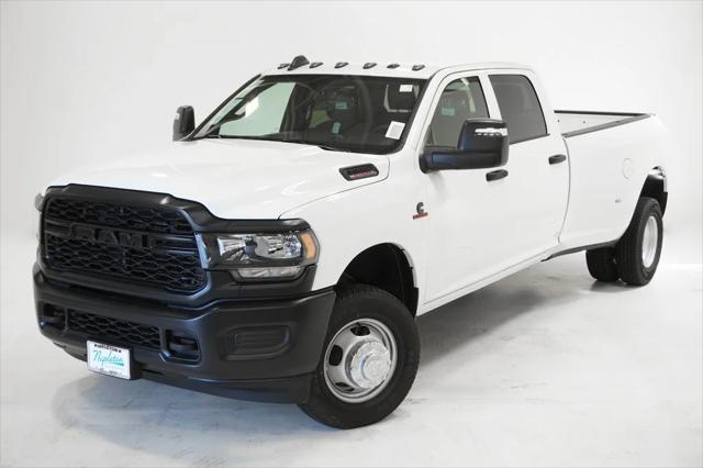 2024 RAM 3500 Tradesman Crew Cab 4x4 8 Box