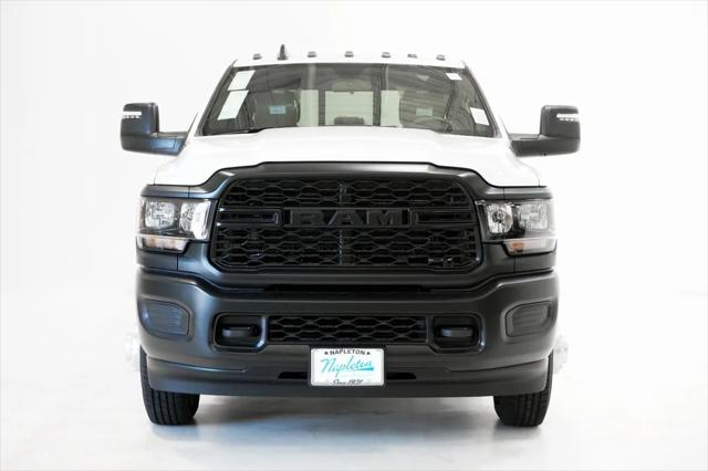 2024 RAM 3500 Tradesman Crew Cab 4x4 8 Box