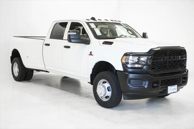 2024 RAM 3500 Tradesman Crew Cab 4x4 8 Box