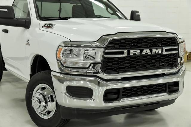 2023 RAM 3500 Chassis Tradesman/SLT 2023 RAM 3500 Chassis Tradesman/SLT