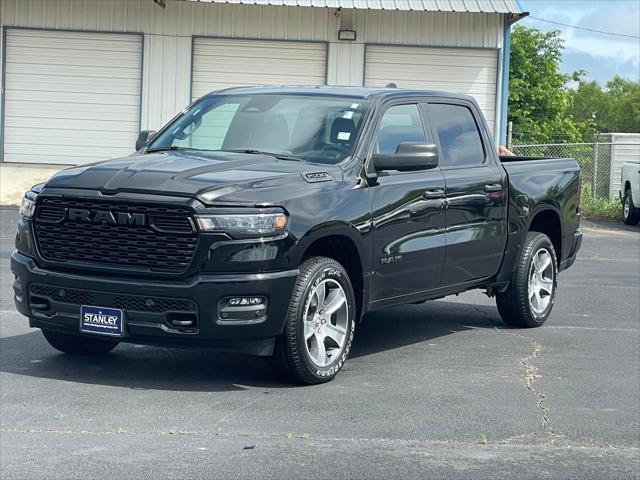 2025 RAM Ram 1500 RAM 1500 TRADESMAN CREW CAB 4X4 57 BOX