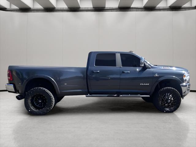 2020 RAM 3500 Laramie Crew Cab 4x4 8 Box
