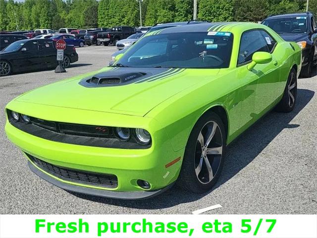 2015 Dodge Challenger R/T Shaker