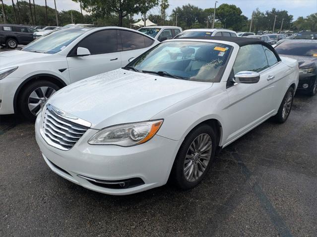 2013 Chrysler 200 Limited