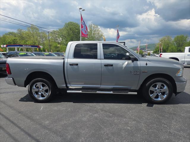 2022 RAM 1500 Classic Tradesman Crew Cab 4x4 57 Box