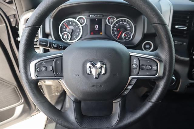 2025 RAM Ram 1500 RAM 1500 TRADESMAN QUAD CAB 4X4 64 BOX