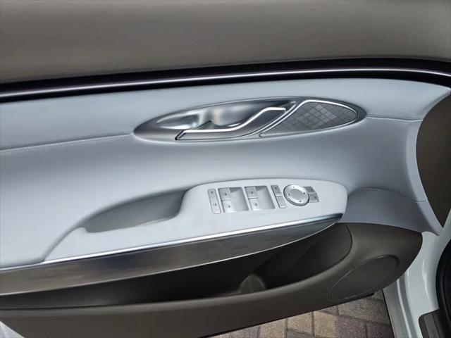 2026 Genesis GV70 Standard