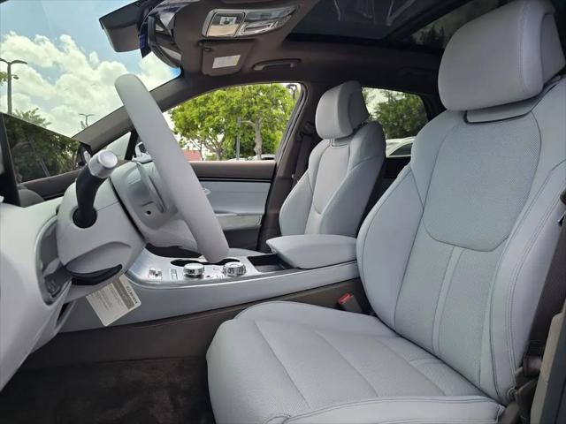 2026 Genesis GV70 Standard
