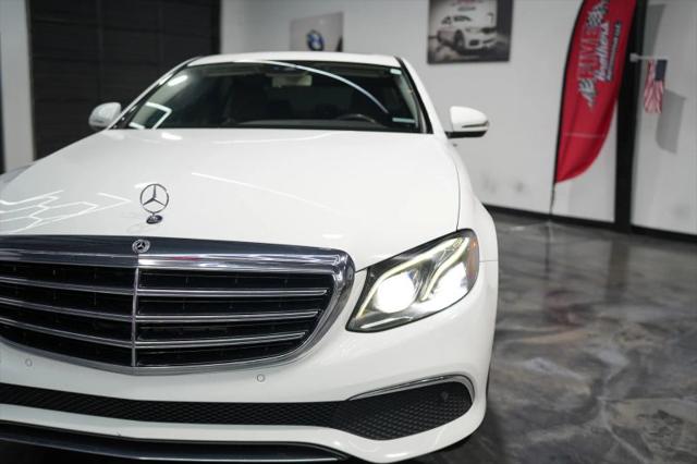 2018 Mercedes-Benz E-CLASS E 300 E 300