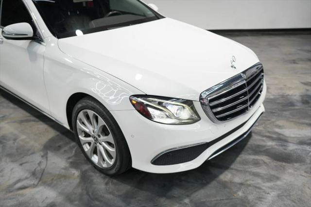 2018 Mercedes-Benz E-CLASS E 300 E 300