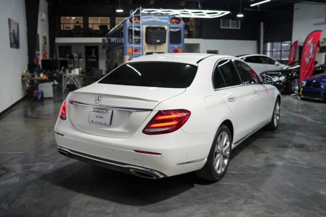 2018 Mercedes-Benz E-CLASS E 300 E 300