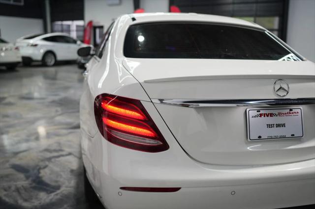 2018 Mercedes-Benz E-CLASS E 300 E 300