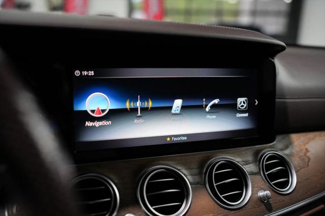 2018 Mercedes-Benz E-CLASS E 300 E 300