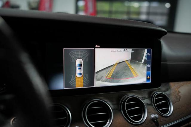 2018 Mercedes-Benz E-CLASS E 300 E 300