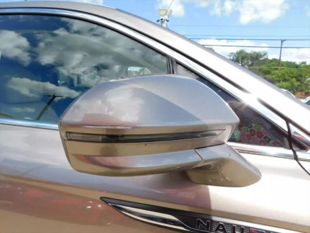 2019 Lincoln Nautilus Reserve