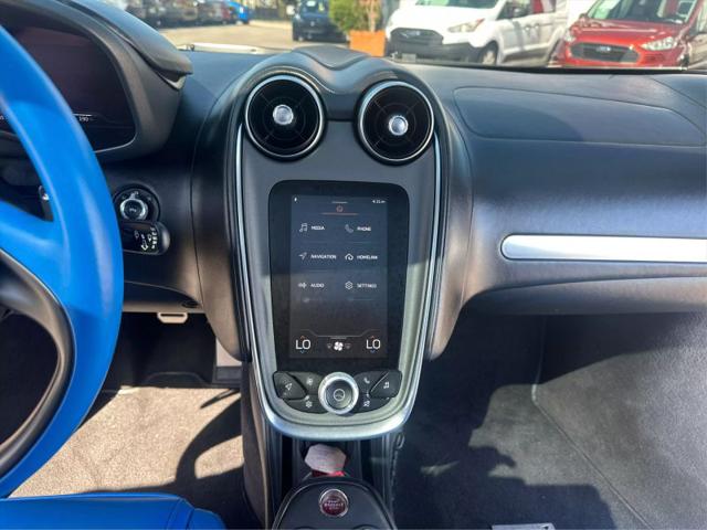 2023 McLaren GT Base