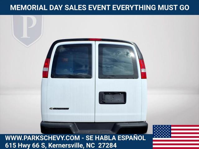 2025 Chevrolet Express Cargo Van RWD 2500 Regular Wheelbase WT