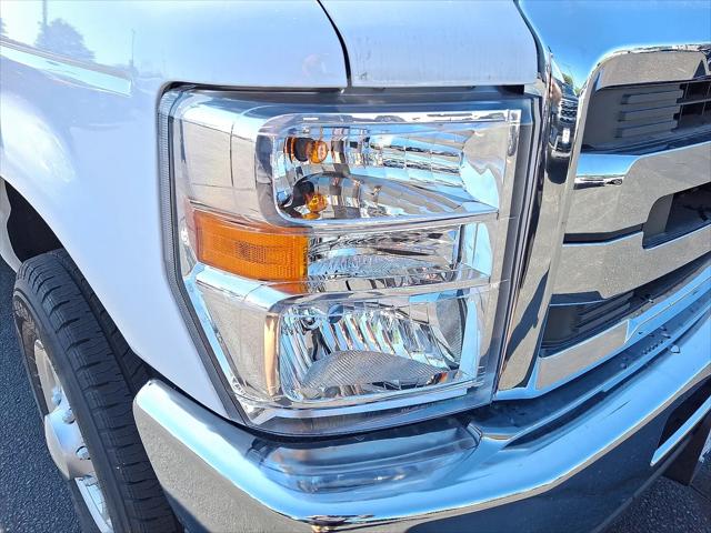 2026 Ford E-350 Cutaway E-Series Cutaway