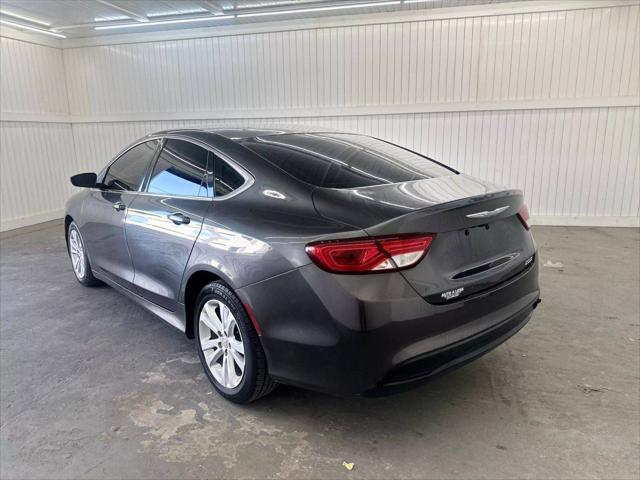 2016 Chrysler 200 Touring