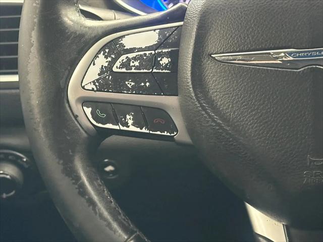 2016 Chrysler 200 Touring