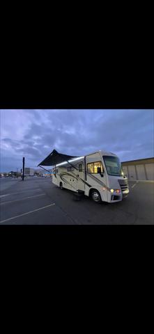 2018 Ford F-53 Base