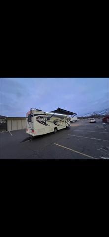 2018 Ford F-53 Base