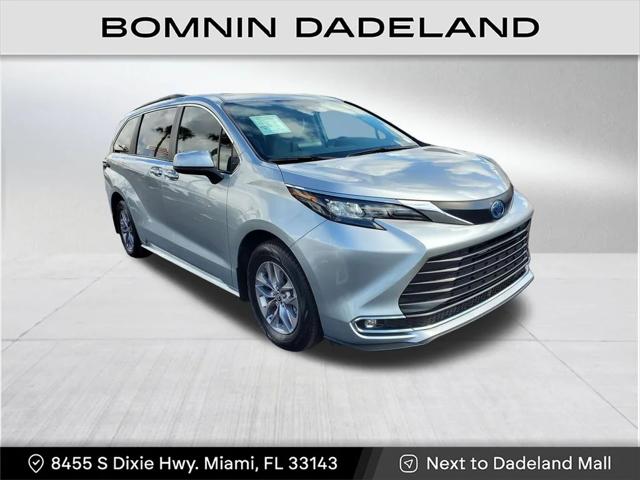 2024 Toyota Sienna XLE