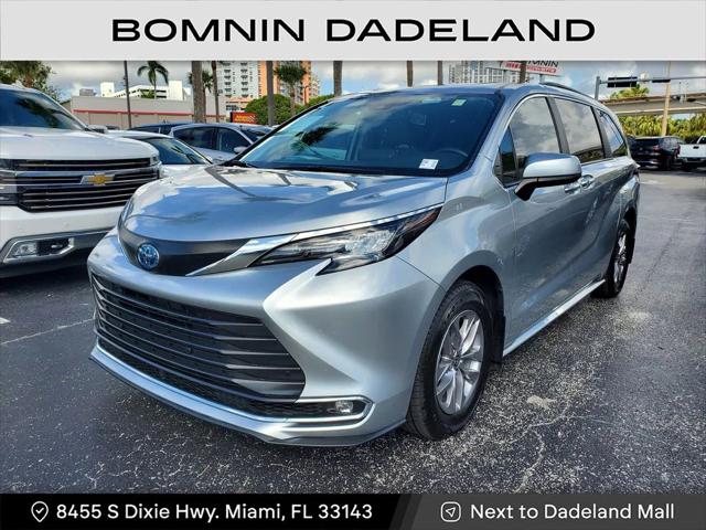 2024 Toyota Sienna XLE
