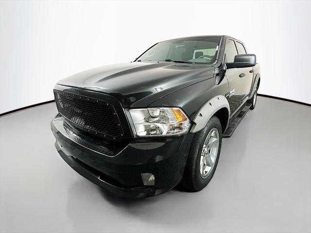 2018 RAM 1500 Express Crew Cab 4x4 57 Box