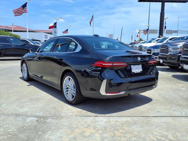 2025 BMW 530 i