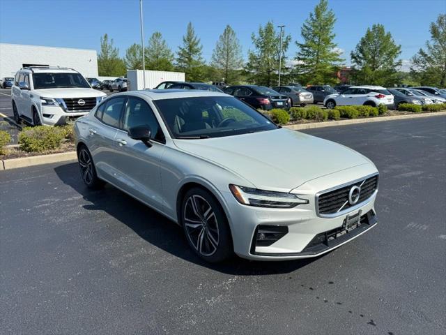 2020 Volvo S60 T5 R-Design