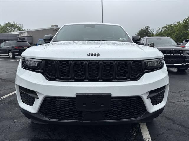 2022 Jeep Grand Cherokee Altitude 4x4
