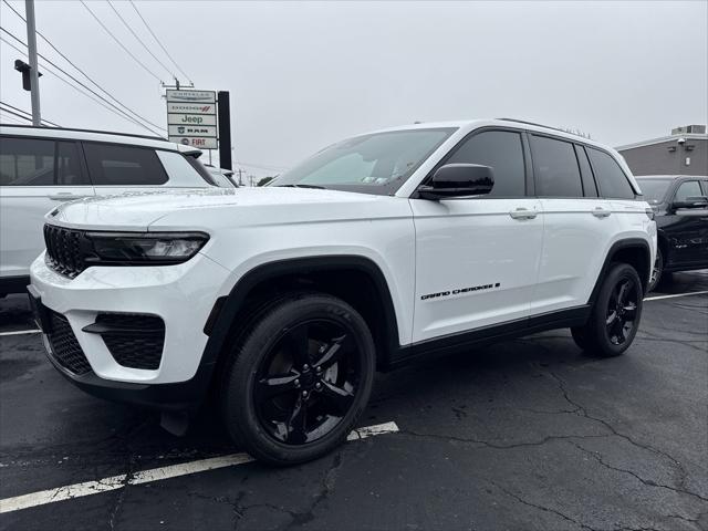 2022 Jeep Grand Cherokee Altitude 4x4