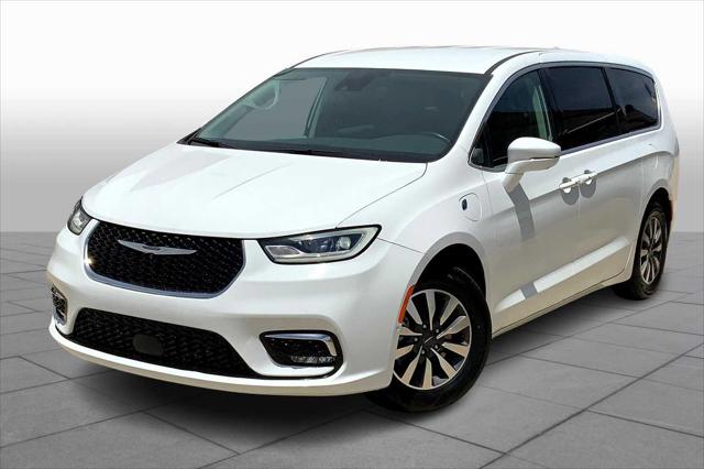 2022 Chrysler Pacifica Hybrid Touring L