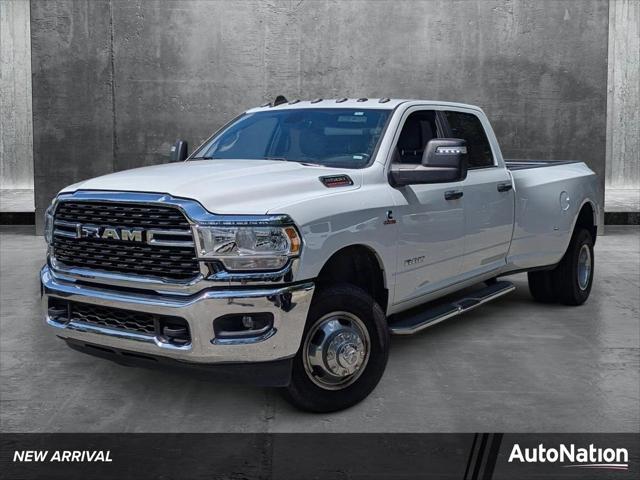 2023 RAM 3500 Big Horn Crew Cab 4x4 8 Box