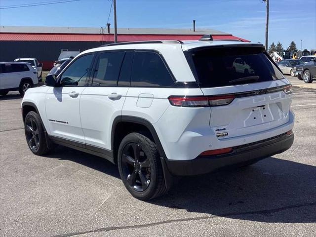 2023 Jeep Grand Cherokee Altitude 4x4