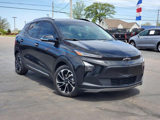 Used 2023 Chevrolet Bolt EUV Premier with VIN 1G1FZ6S05P4104091 for sale in Waterford, MI