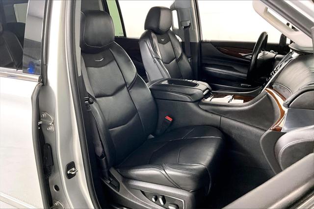 Used 2015 Cadillac Escalade ESV For Sale in Olive Branch, MS