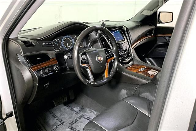 Used 2015 Cadillac Escalade ESV For Sale in Olive Branch, MS