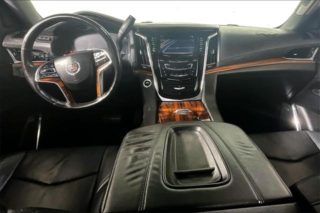 Used 2015 Cadillac Escalade ESV For Sale in Olive Branch, MS